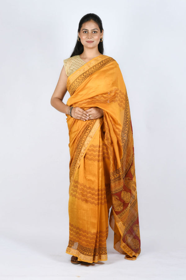 Pastel Orange Flower and Geometric Art Motif Bagh Print Maheshwari Handloom Cotton & Silk Saree