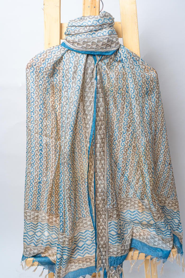 Handwoven Dupatta with Geometric and Wave Motifs, Crafted with Natural Dyes and Borders