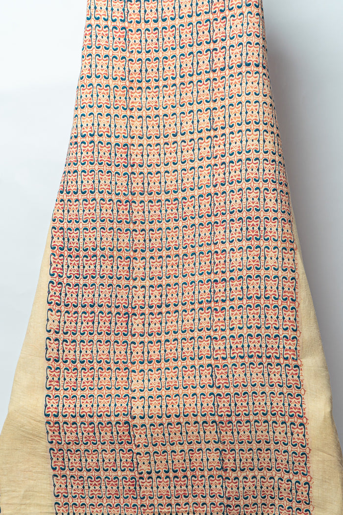 Eleganct Suit with Artistic Patterns on Kurta and Dupatta for Graceful Occasions