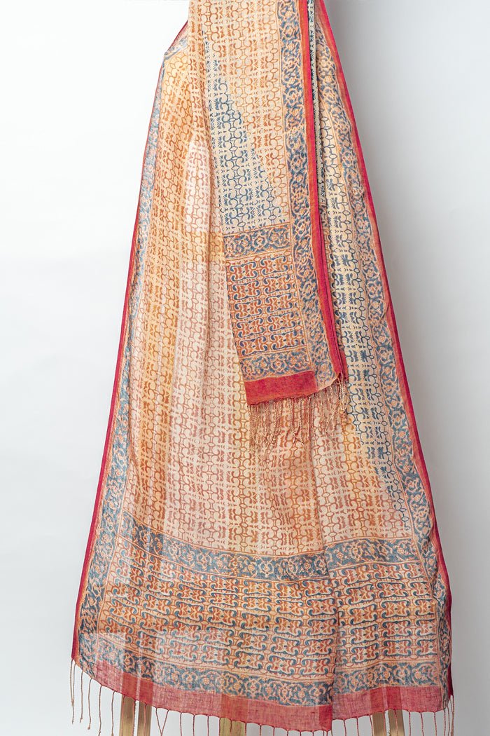 Eleganct Suit with Artistic Patterns on Kurta and Dupatta for Graceful Occasions
