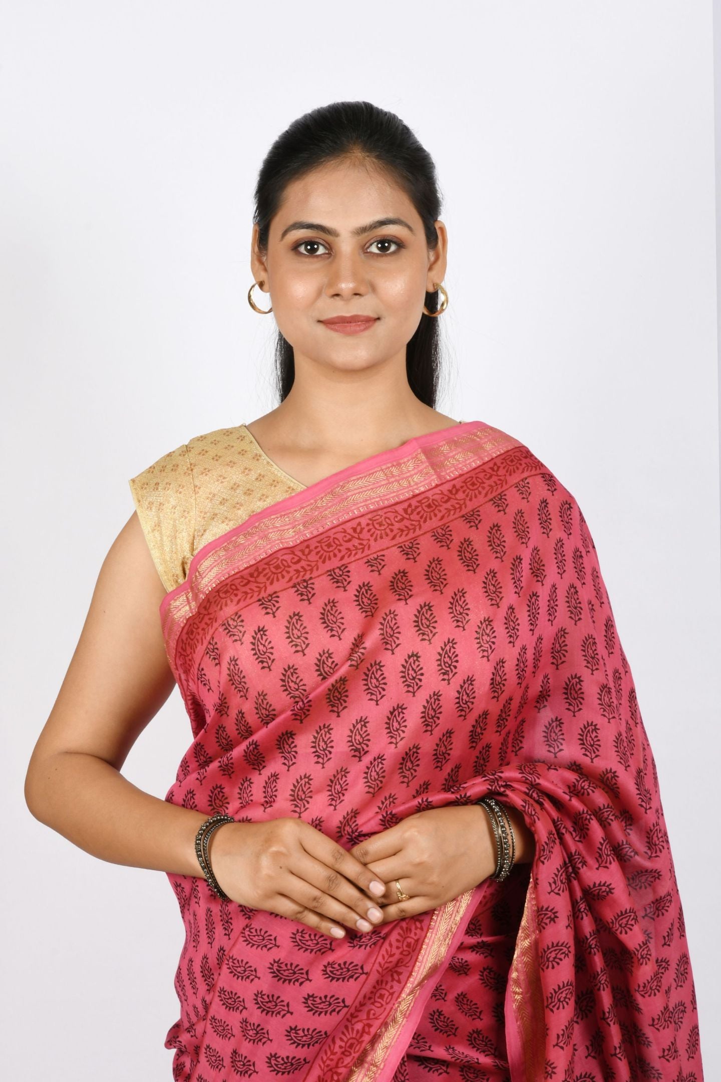 Pink Color Pure Handwoven with Flower Motif Bagh Print Maheshwari Handloom Cotton & Silk Saree