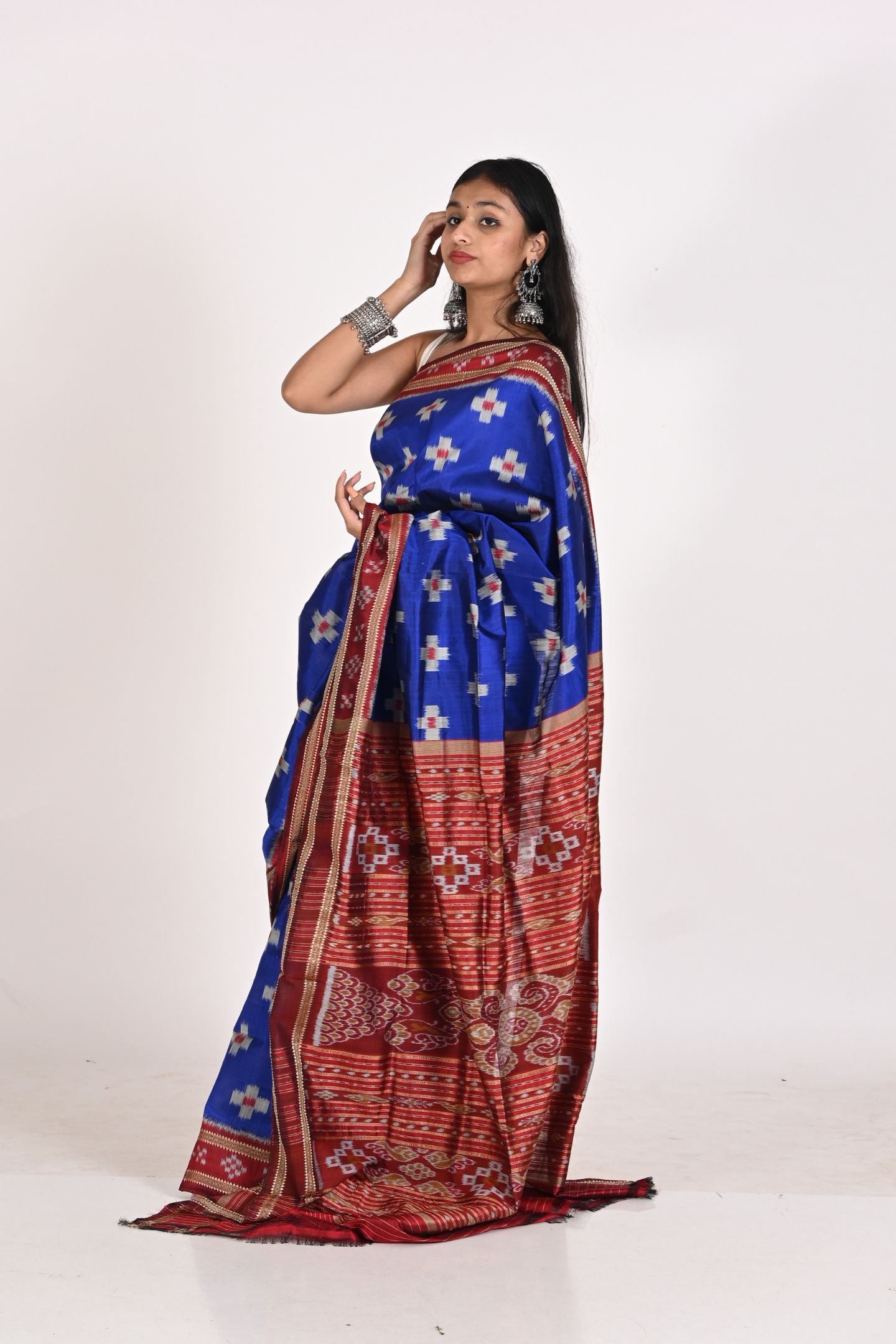 Blue Deha Pasapali Khandua Handloom Ikat Silk Saree