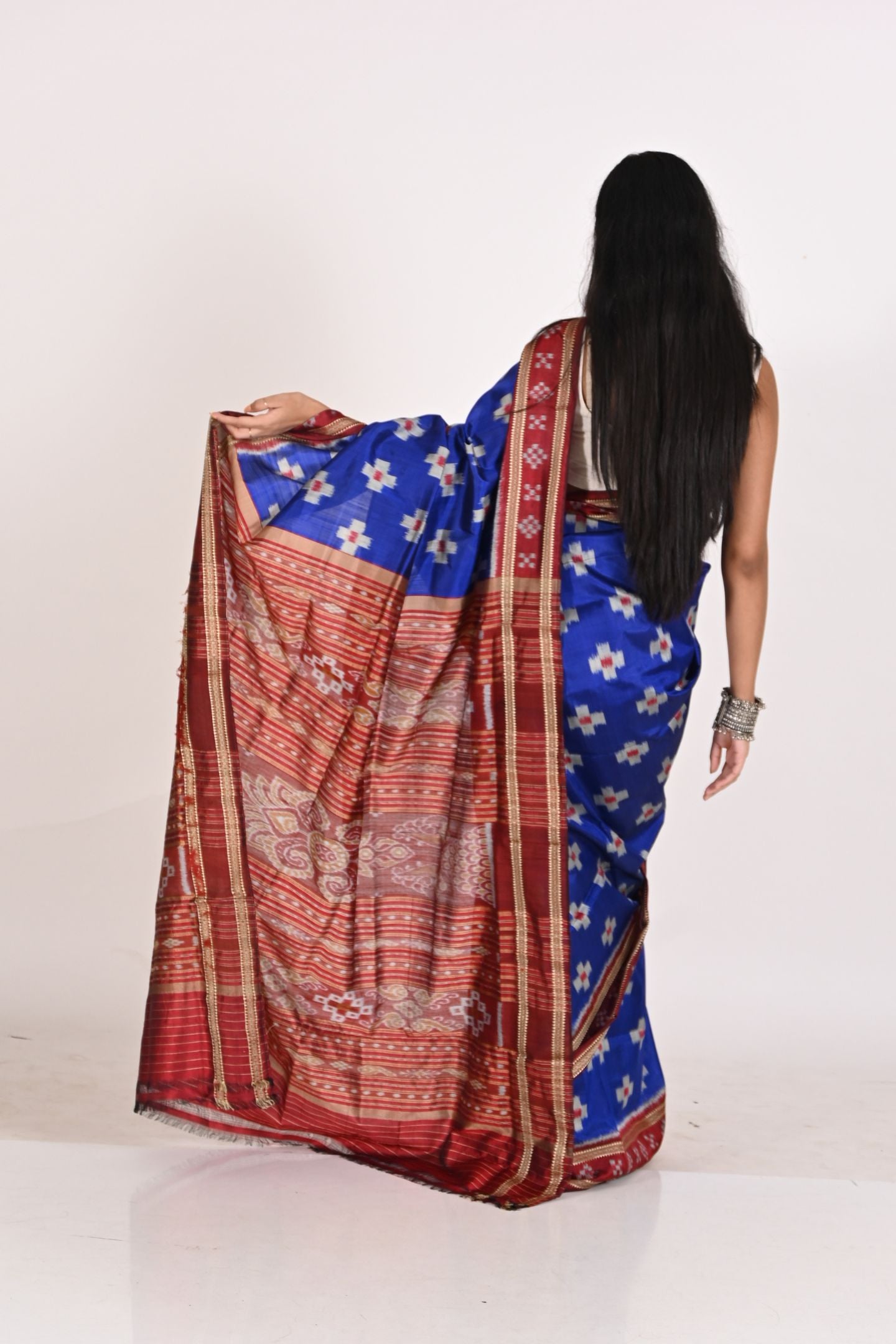Blue Deha Pasapali Khandua Handloom Ikat Silk Saree