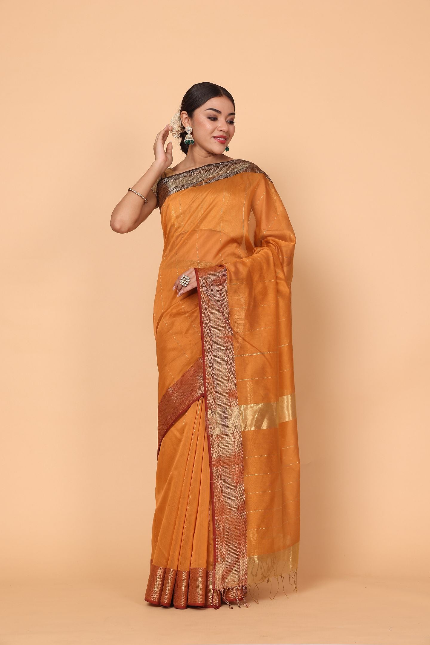 Chameli Phool Border Cotton and Silk Maheshwari Handloom Saree