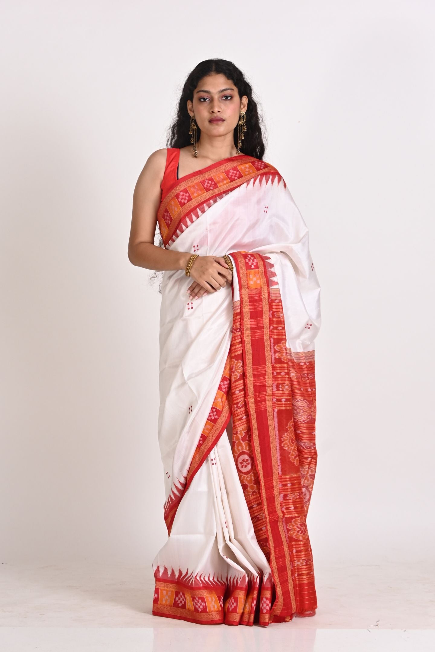 Deha Buti Pasapali Border Khandua Handloom Ikat Silk Saree