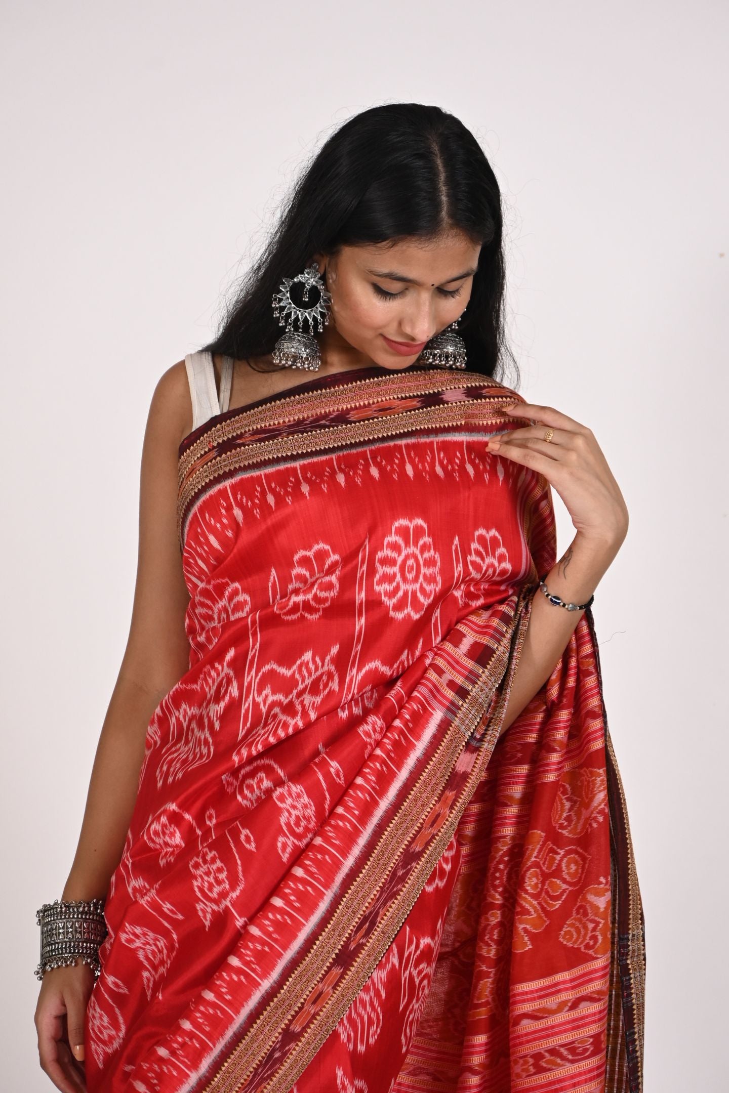 Deha Hathi Khandua Handloom Ikat Silk Saree