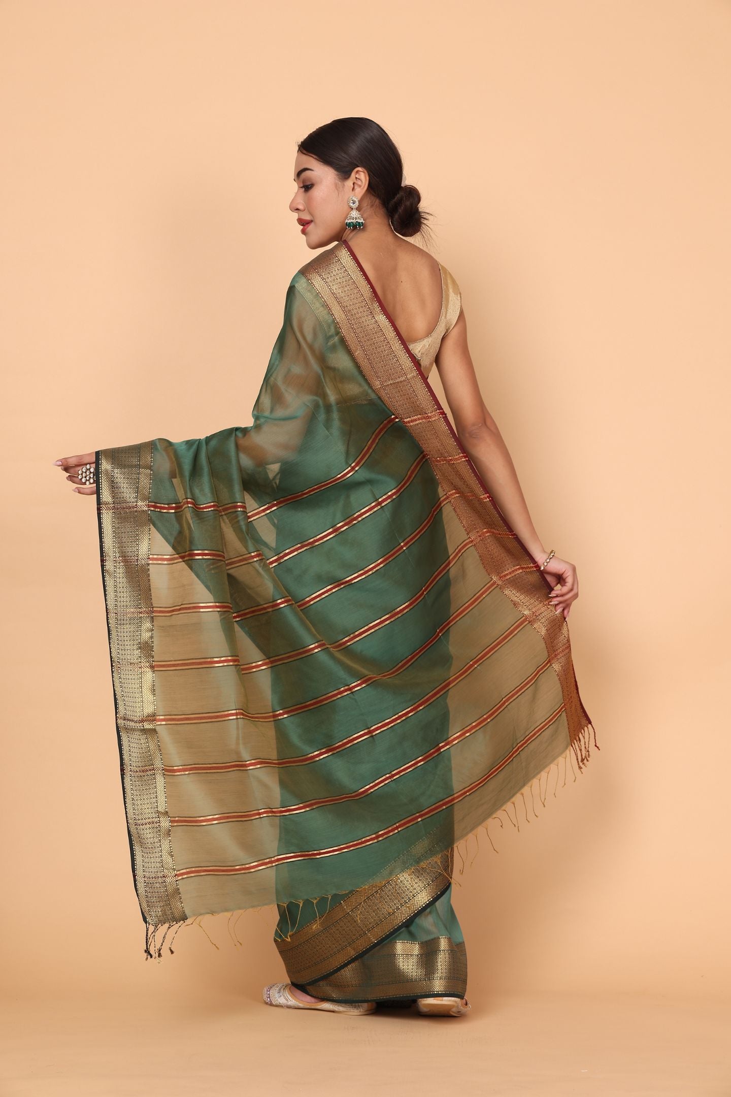 Emerald Chameli Bloom Cotton and Silk Maheshwari Handloom Saree