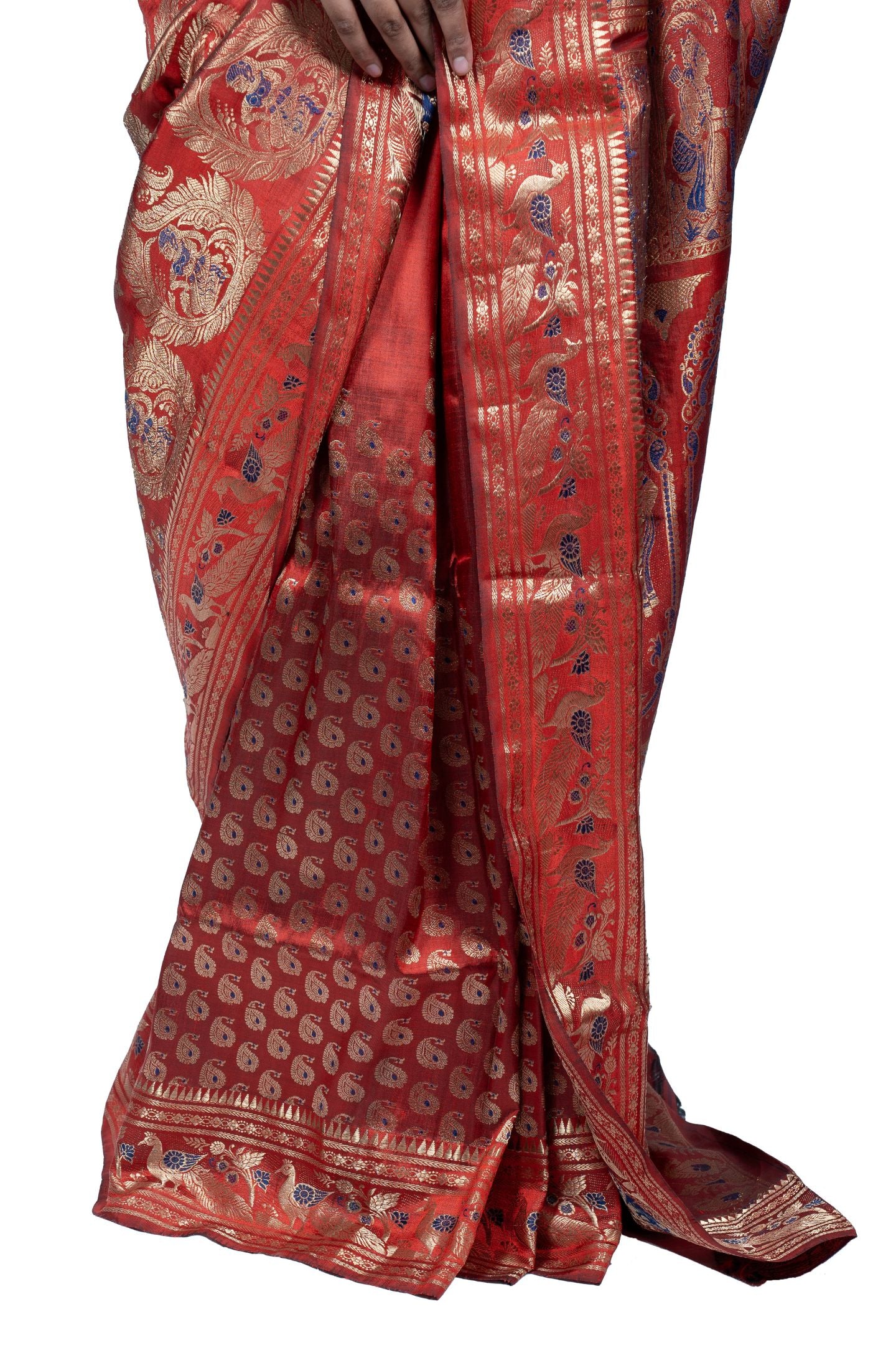 Ethereal Plum Baluchari Saree with Enchanting Mythological Figures & Gold Zari Buti Motif