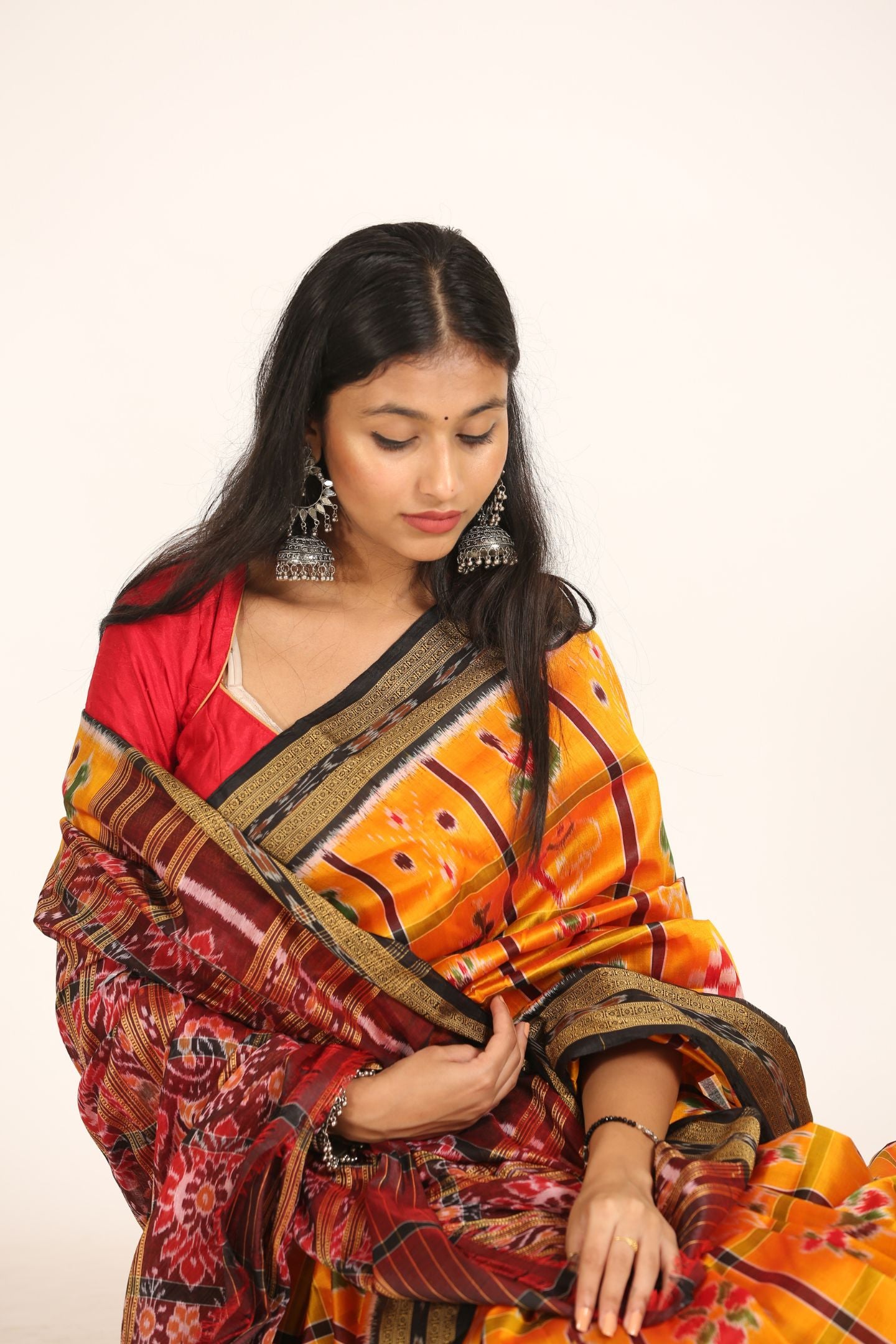 Gold Deha Nabakothi Handloom Ikat Silk Saree