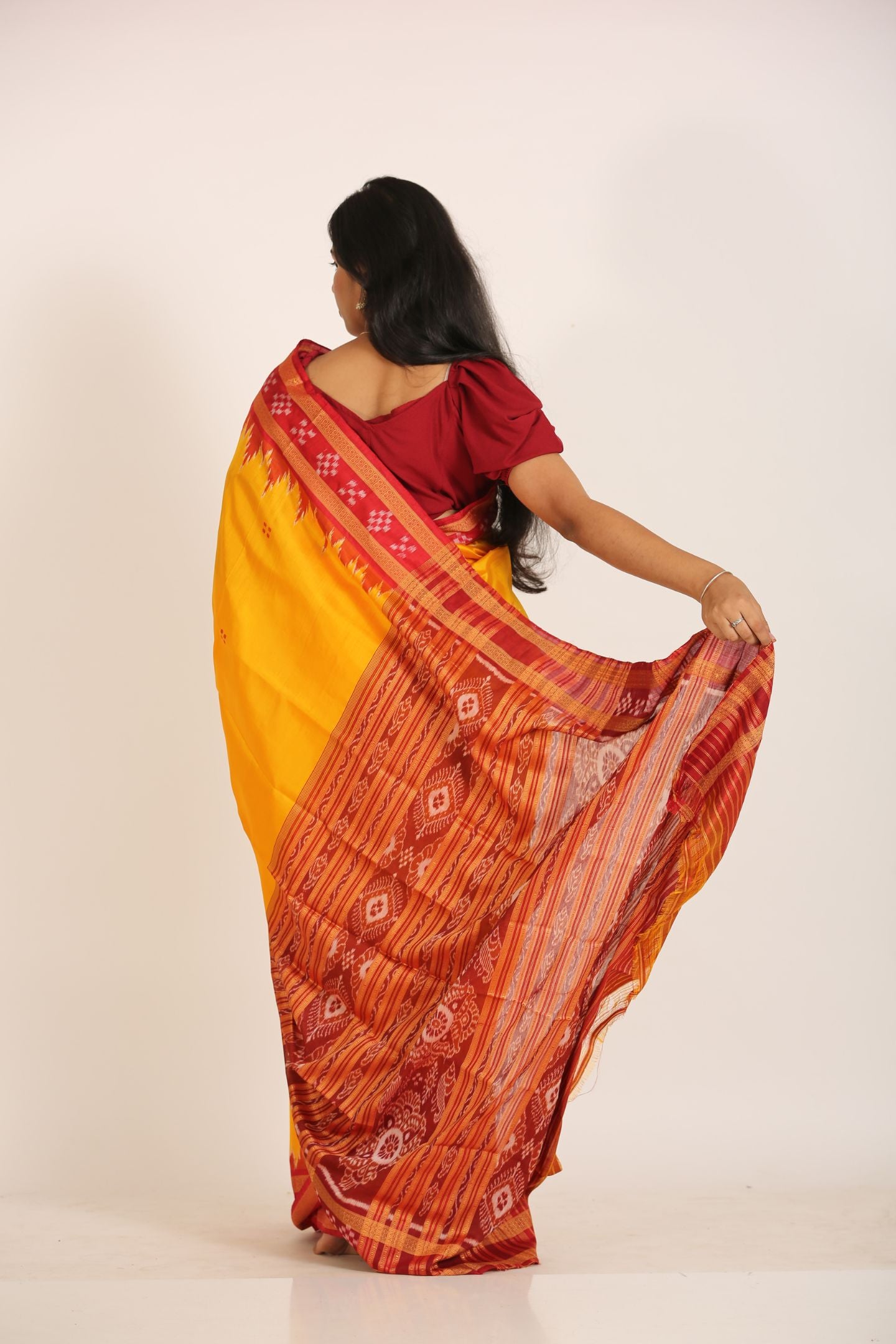 Gold Single Pasapalli Border Khandua Handloom Ikat Silk Saree