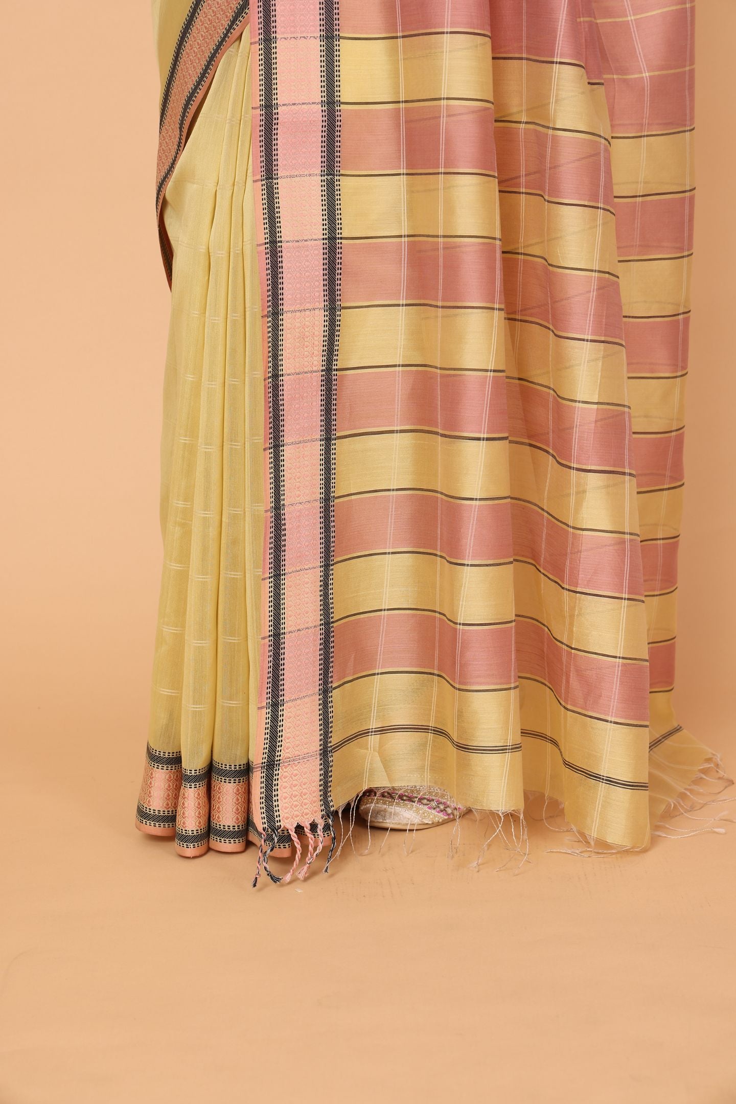 Golden Twilight Cotton and Silk Maheshwari Handloom Saree