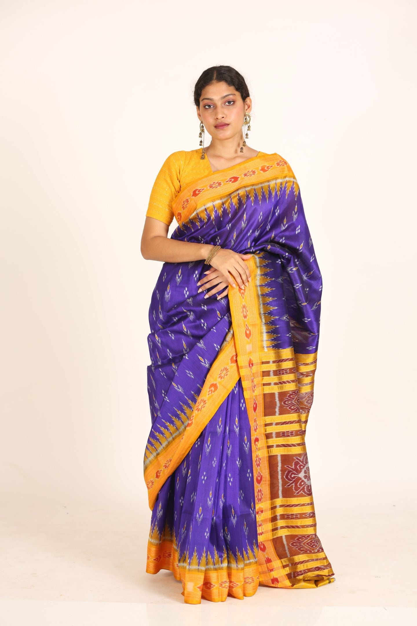 Navy Blue Khandua Deha Chhnda Handloom Ikat Silk Saree