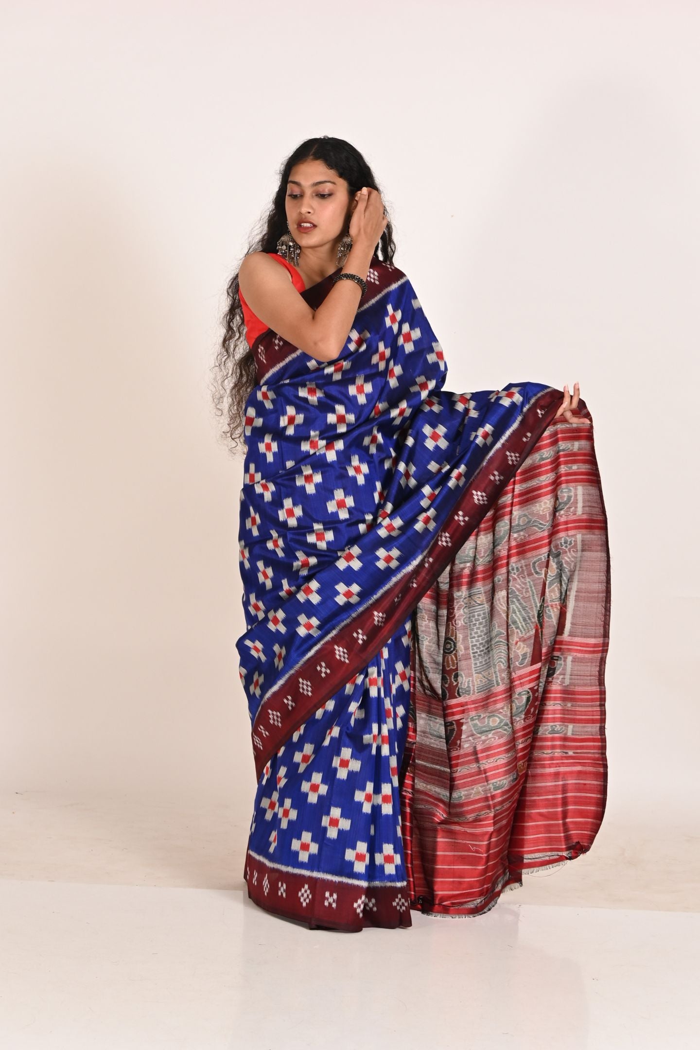 Royal Indigo Maroon Pasapalli Handloom Khandua Silk Saree