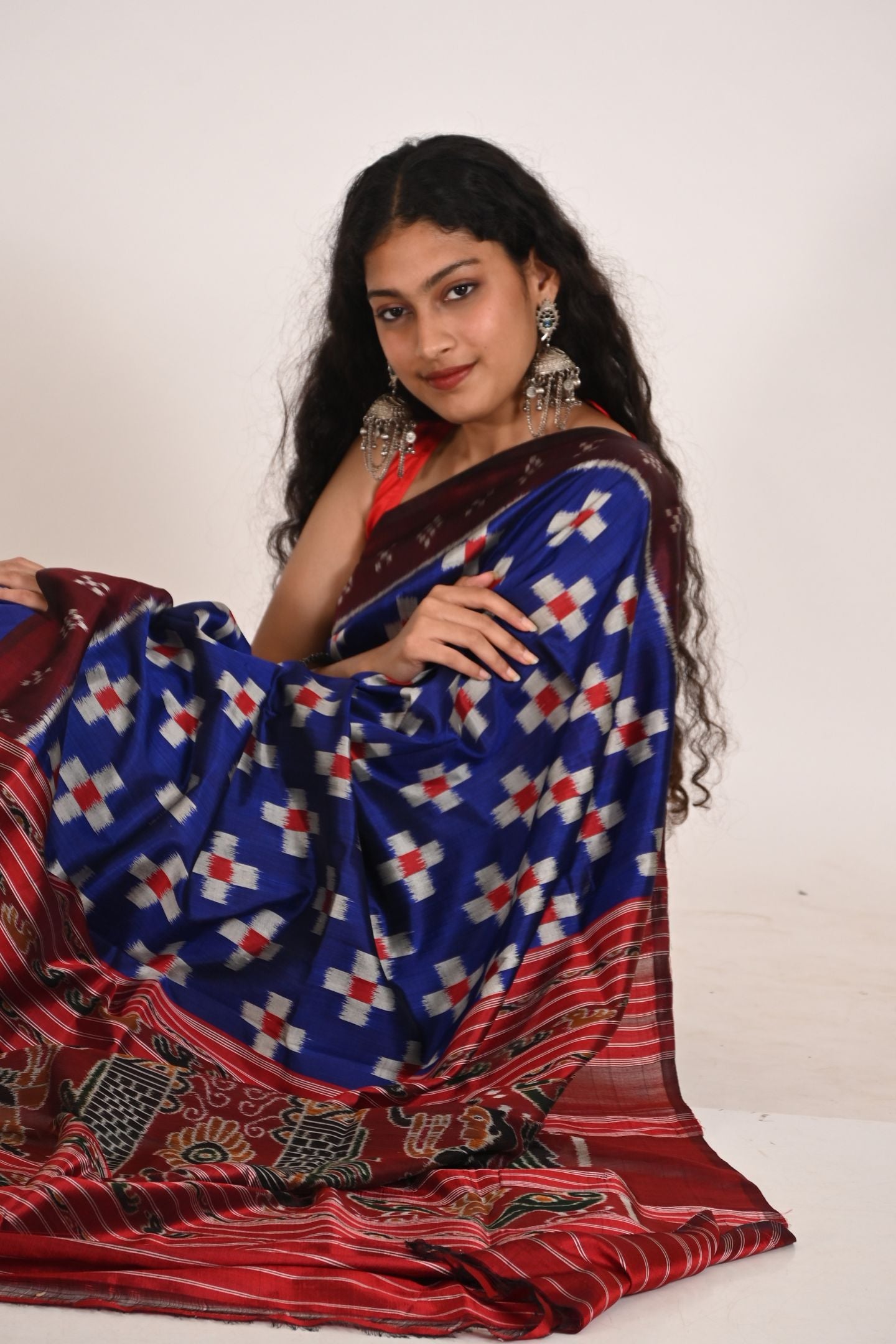 Royal Indigo Maroon Pasapalli Handloom Khandua Silk Saree