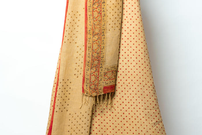 Suit with Polka Dots and Floral Motif Dupatta for Graceful Occasions