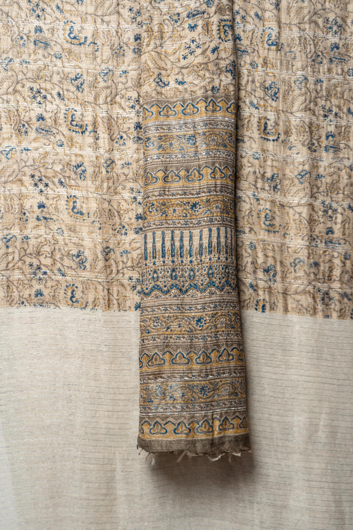 Bhagalpur Handwoven Saree with Floral Motifs, Natural Dyes, and Delicate Intricately Designed Borders with Contrasting Accents