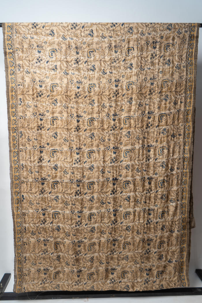 Bhagalpur Handwoven Saree with Floral Motifs, Natural Dyes, and Delicate Intricately Designed Borders with Contrasting Accents