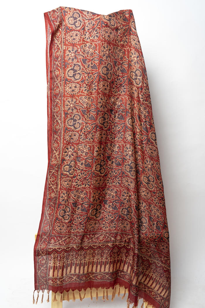 Handwoven Stole with Floral Motifs, Natural Dyes, and Ornate Detailed Borders