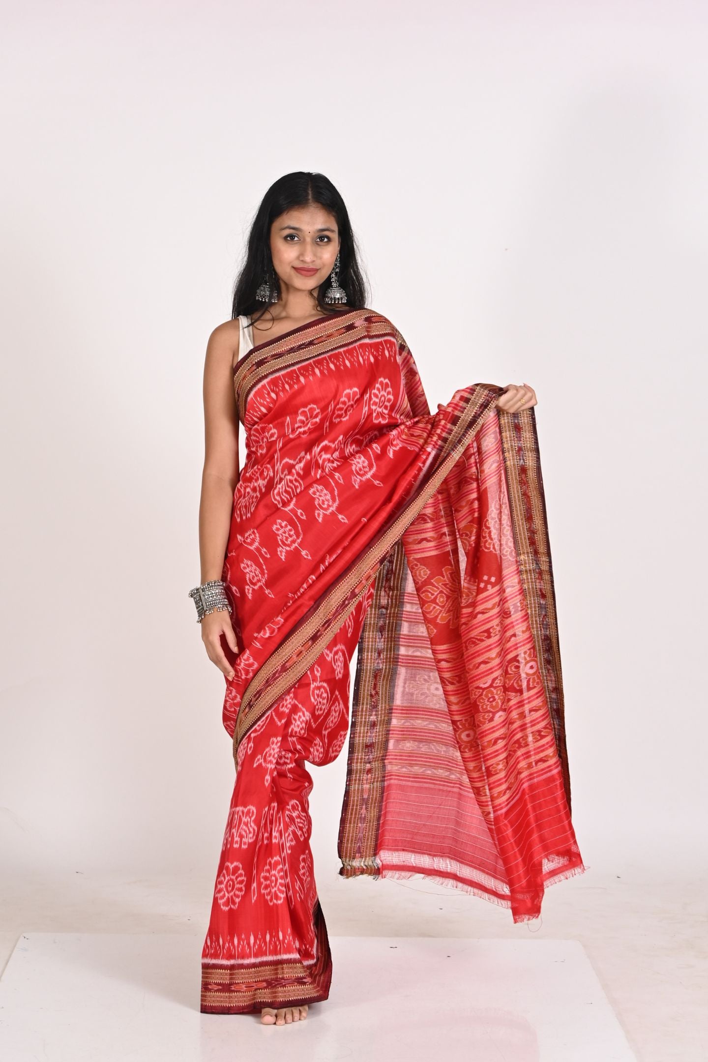 Deha Hathi Khandua Handloom Ikat Silk Saree
