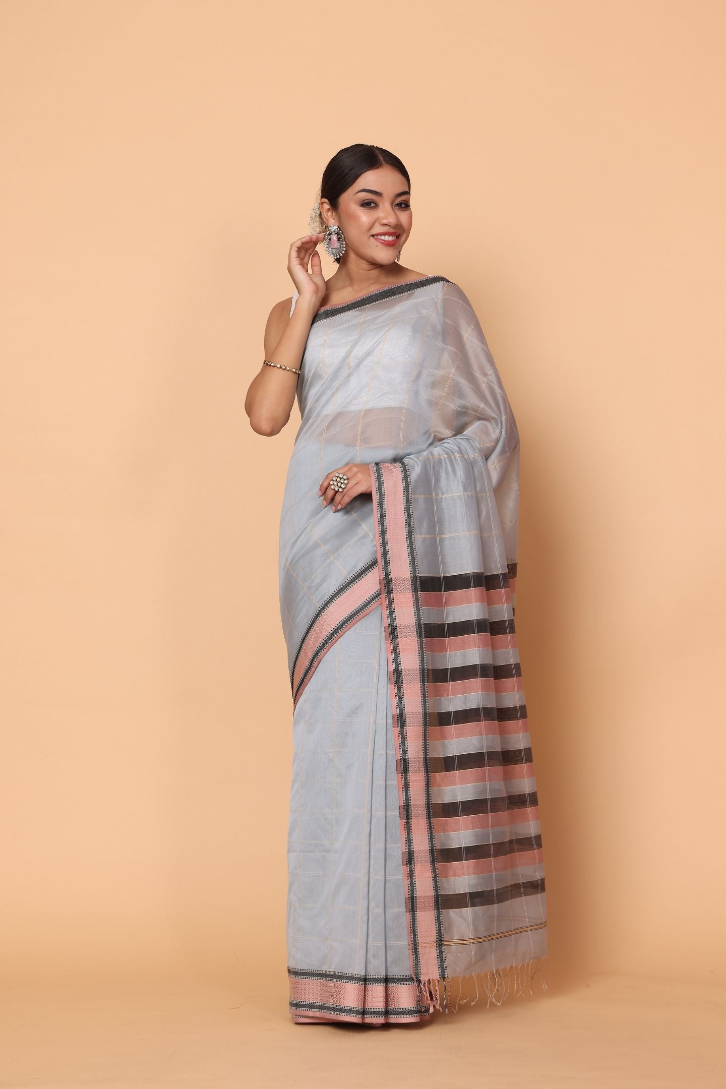 Serene Glow Silver Sand Cotton and Silk Maheshwari Handloom Saree